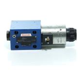 Hydraulic directional control valve 5-4WE 10 J2B33/CG24N9K4 Used